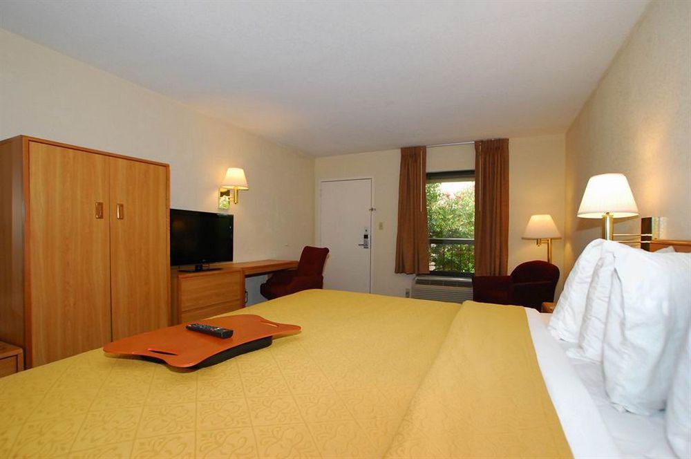 Quality Inn Fredericksburg-Central Park Area Kültér fotó
